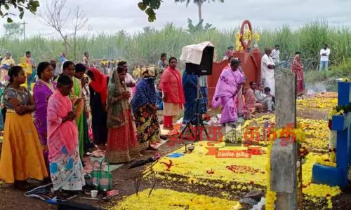 கல்லறை திருநாள் அனுசரிப்பு கல்லறை திருநாள் அனுசரிப்பு