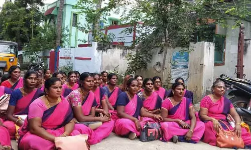 அங்கன்வாடி பணியாளர்கள் போராட்டம்