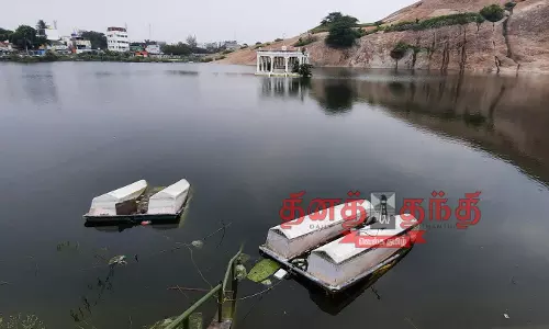 நாமக்கல் கமலாலய குளத்தில் படகு சவாரி மீண்டும் தொடங்கப்படுமா? பொதுமக்கள் எதிர்பார்ப்பு நாமக்கல் கமலாலய குளத்தில் படகு சவாரி மீண்டும் தொடங்கப்படுமா? பொதுமக்கள் எதிர்பார்ப்பு