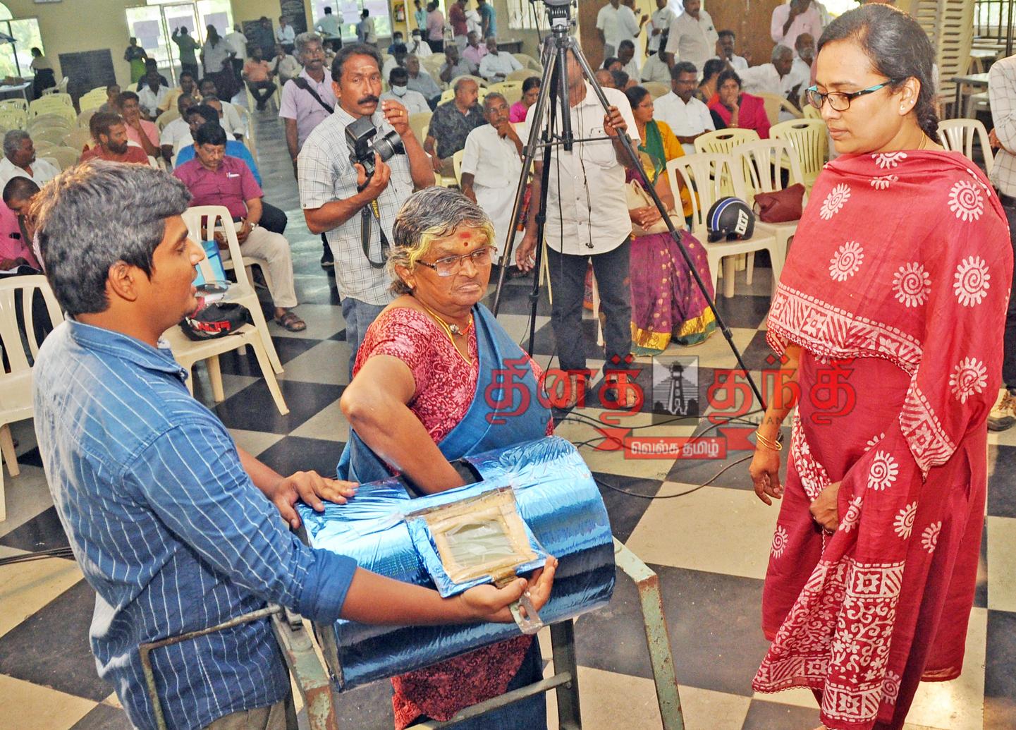 Housing Board Houses Plots Allotment by lottery It happened in public