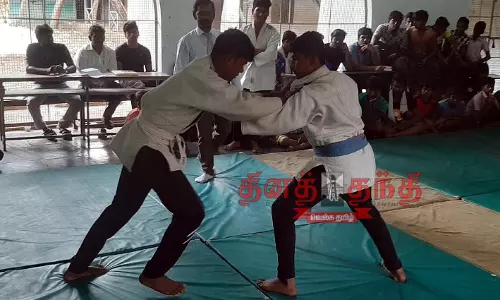 பள்ளி மாணவர்களுக்கு ஜூடோ போட்டி