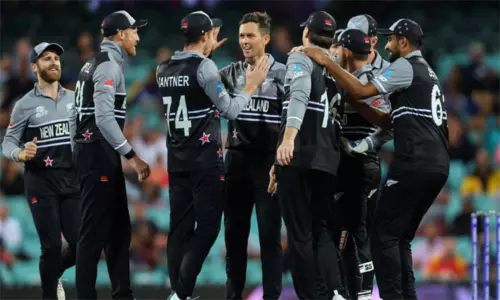 20 ஓவர் உலக கோப்பை: நியூசிலாந்து அரைஇறுதிக்கு முன்னேறுமா? அயர்லாந்துடன் இன்று மோதல் 20 ஓவர் உலக கோப்பை: நியூசிலாந்து அரைஇறுதிக்கு முன்னேறுமா? அயர்லாந்துடன் இன்று மோதல்