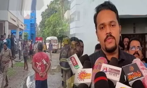 செங்கல்பட்டு: ஊரப்பாக்கத்தில் குளிர்சாதனப் பெட்டி வெடித்து விபத்து ஏற்பட்ட வீட்டில் மாவட்ட கலெக்டர் ஆய்வு