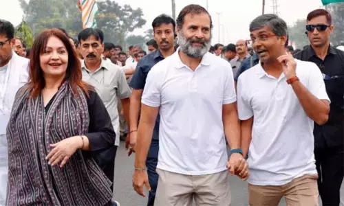 கே.ஜி.எப் 2 பாடலை பயன்படுத்திவிட்டார்... ராகுல் காந்தி மீது காப்புரிமை வழக்குப்பதிவு...! கே.ஜி.எப் 2 பாடலை பயன்படுத்திவிட்டார்... ராகுல் காந்தி மீது காப்புரிமை வழக்குப்பதிவு...!