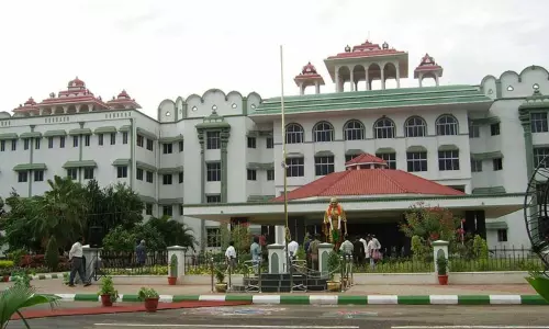 ஆபாச நடனம் கூடாது; கோவில் திருவிழாவில் கரகாட்ட நிகழ்ச்சிக்கு கடும் கட்டுப்பாடு - மதுரை ஐகோர்ட்டு அதிரடி