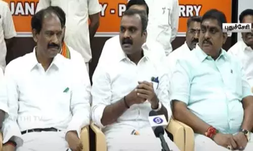 தி.மு.க.வின் கைப்பாவையாக கவர்னர் இருக்க வேண்டும் என்று நினைக்கிறார்கள் - மத்திய இணை மந்திரி எல்.முருகன் பேச்சு