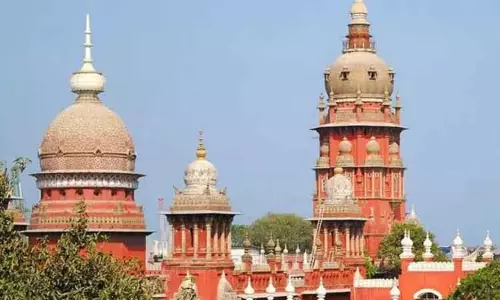 2011-க்கு முன் கட்டப்பட்ட பள்ளி கட்டடங்கள் மீண்டும் திட்ட அனுமதி கோரி விண்ணப்பிக்க வேண்டியதில்லை - ஐகோர்ட் விளக்கம்