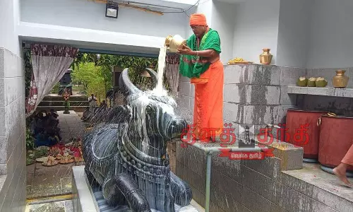 பெரியகுளம் பகுதியில் கோவில்களில் பிரதோஷ வழிபாடு பெரியகுளம் பகுதியில் கோவில்களில் பிரதோஷ வழிபாடு