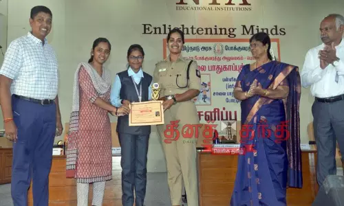 செல்போனில் புகைப்படம் எடுத்து புகார் தெரிவிக்கலாம்