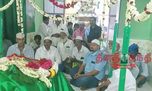 திருச்செங்கோடு ஹஜ்ரத் மஹபூபே சுபஹானி தர்காவில் சந்தனக்குட உரூஸ் கந்தூரி விழா திருச்செங்கோடு ஹஜ்ரத் மஹபூபே சுபஹானி தர்காவில் சந்தனக்குட உரூஸ் கந்தூரி விழா