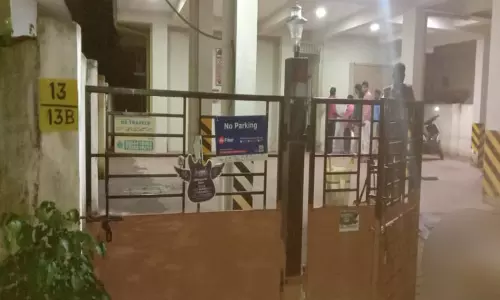 சென்னை: இரும்பு கேட்டில் மின்சாரம் பாய்ந்து வயதான தம்பதி பலி