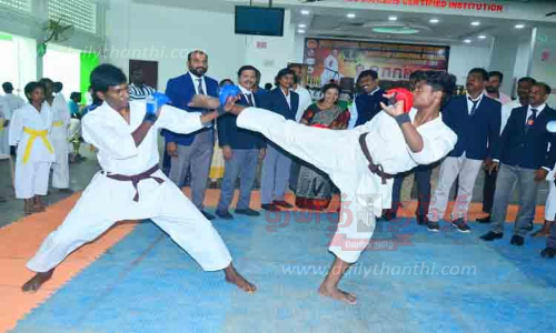 மாநில அளவிலான கராத்தே போட்டி மாநில அளவிலான கராத்தே போட்டி