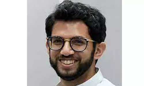 இன்னும் சில மாதங்களில் ஷிண்டே அரசு கவிழும்- ஆதித்ய தாக்கரே ஆருடம் இன்னும் சில மாதங்களில் ஷிண்டே அரசு கவிழும்- ஆதித்ய தாக்கரே ஆருடம்