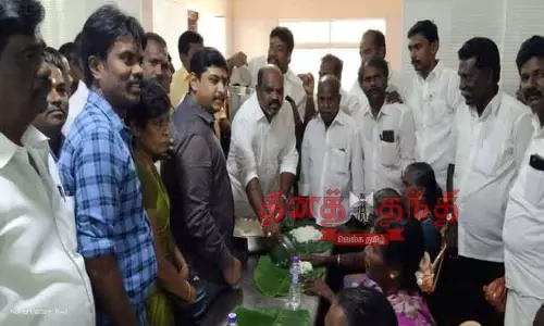 பெருமாள் கோவிலில் 5 ஆயிரம் பேருக்கு அன்னதானம்