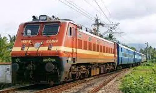 நெல்லை ரெயில்கள் தாமதம் நெல்லை ரெயில்கள் தாமதம்