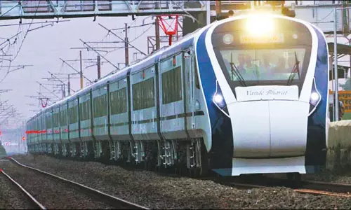 சென்னை சென்டிரல்-மைசூரு இடையே வந்தே பாரத் ரெயில் சோதனை ஓட்டம்