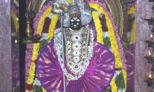 சதுரங்கவல்லபநாதர் கோவிலில் பவுர்ணமி சிறப்பு வழிபாடு சதுரங்கவல்லபநாதர் கோவிலில் பவுர்ணமி சிறப்பு வழிபாடு