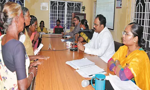 திருவள்ளூர் மாவட்டத்தில் பொதுமக்கள் குறைதீர்க்கும் நாள் கூட்டம் திருவள்ளூர் மாவட்டத்தில் பொதுமக்கள் குறைதீர்க்கும் நாள் கூட்டம்