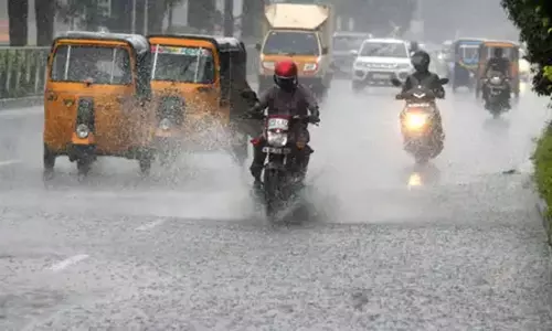 வடகிழக்கு பருவமழை: தமிழகம் முழுவதும் தயார் நிலையில் 5093 நிவாரண முகாம்கள் - பேரிடர் மேலாண்மைத்துறை தகவல் வடகிழக்கு பருவமழை: தமிழகம் முழுவதும் தயார் நிலையில் 5093 நிவாரண முகாம்கள் - பேரிடர் மேலாண்மைத்துறை தகவல்