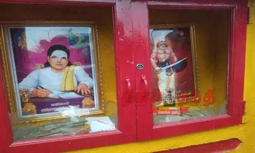 முத்துராமலிங்க தேவர் பீடத்தில் கண்ணாடி உடைப்பு முத்துராமலிங்க தேவர் பீடத்தில் கண்ணாடி உடைப்பு