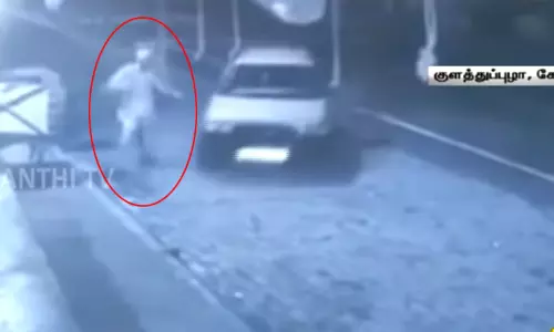 கேரளாவில் முஸ்லிம் உலமாவை காரை ஏற்றிக் கொல்ல முயன்ற கும்பல் - அதிர்ச்சி சிசிடிவி காட்சி