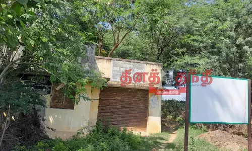 கால்நடை மருத்துவரை நியமிக்க வேண்டும் கால்நடை மருத்துவரை நியமிக்க வேண்டும்