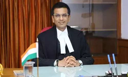 சுப்ரீம் கோர்ட்டில் வழக்குகளை பட்டியலிட புதிய நடைமுறை - தலைமை நீதிபதி சந்திரசூட் சுப்ரீம் கோர்ட்டில் வழக்குகளை பட்டியலிட புதிய நடைமுறை - தலைமை நீதிபதி சந்திரசூட்