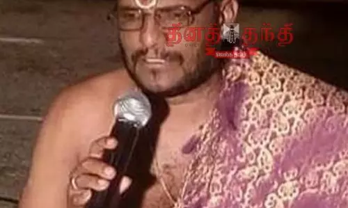 கடன் பிரச்சினையால் நாமக்கல் ஆஞ்சநேயர் கோவில் அர்ச்சகர் தூக்குப்போட்டு தற்கொலை கடன் பிரச்சினையால் நாமக்கல் ஆஞ்சநேயர் கோவில் அர்ச்சகர் தூக்குப்போட்டு தற்கொலை