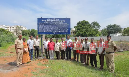 மீனாட்சி அம்மன் கோவிலுக்கு சொந்தமான 1½ ஏக்கர் நிலம் மீட்பு மீனாட்சி அம்மன் கோவிலுக்கு சொந்தமான 1½ ஏக்கர் நிலம் மீட்பு