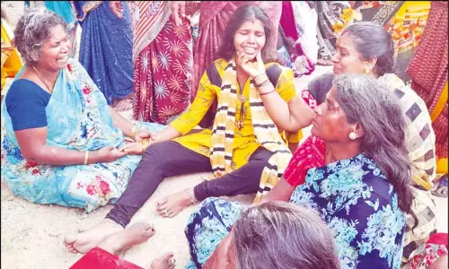 பட்டாசு ஆலையில் பயங்கர வெடிவிபத்து; 5 பேர் உடல் சிதறி பலி பட்டாசு ஆலையில் பயங்கர வெடிவிபத்து; 5 பேர் உடல் சிதறி பலி