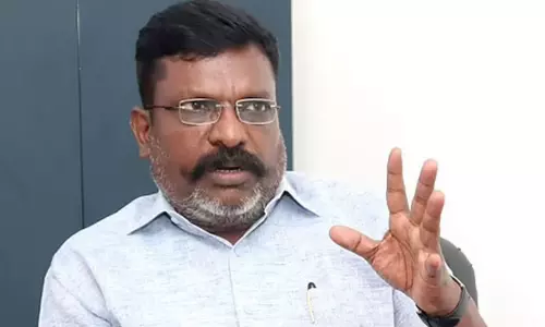 6 பேர் விடுதலை: கவர்னரின் தமிழர் விரோத போக்குக்கு எதிராக அமைந்தது சுப்ரீம் கோர்ட்டு தீர்ப்பு - திருமாவளவன் 6 பேர் விடுதலை: கவர்னரின் தமிழர் விரோத போக்குக்கு எதிராக அமைந்தது சுப்ரீம் கோர்ட்டு தீர்ப்பு - திருமாவளவன்