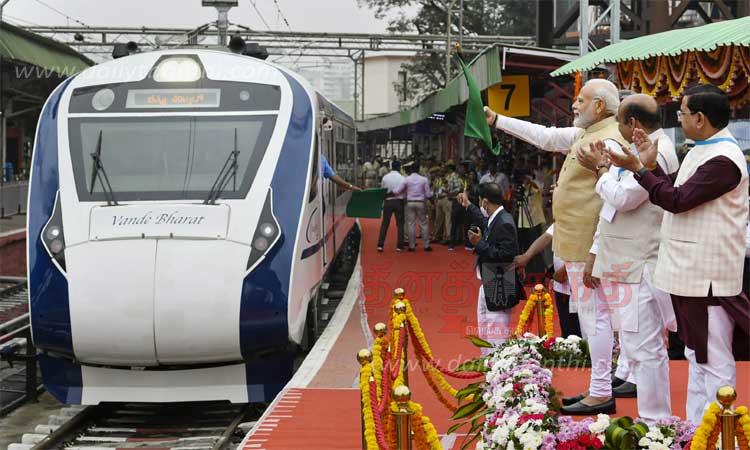 தென் இந்தியாவின் முதல் வந்தேபாரத் ரெயில்; பிரதமர் மோடி தொடங்கி வைத்தார் தென் இந்தியாவின் முதல் வந்தேபாரத் ரெயில்; பிரதமர் மோடி தொடங்கி வைத்தார்