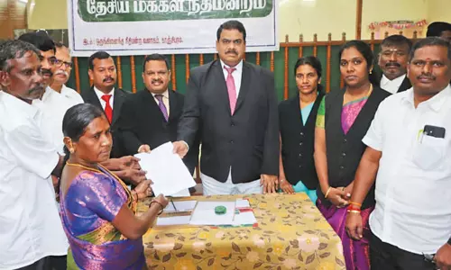 காஞ்சீபுரத்தில் லோக் அதாலத் 542 வழக்குகளுக்கு ரூ.8¼ கோடி இழப்பீடு