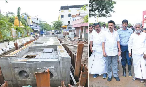 மழையால் பாதிக்கப்பட்ட மக்களுக்கு உதவி: சென்னையில் முதல்-அமைச்சர் நேரில் ஆய்வு