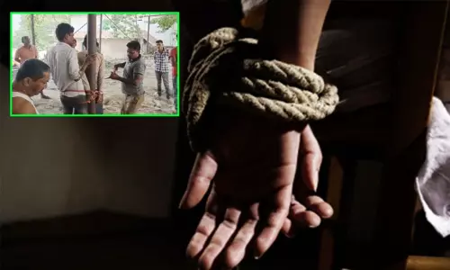 பீகார்:  100 கிலோ இரும்பு கொள்ளை; 2 பேரை கம்பத்தில் கட்டி, மயக்கம் வரும் வரை அடித்த கும்பல்