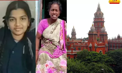 மாணவி ஸ்ரீமதி பயன்படுத்திய செல்போனை ஒப்படைக்க வேண்டும் - மாணவியின் பெற்றோருக்கு ஐகோர்ட்டு உத்தரவு