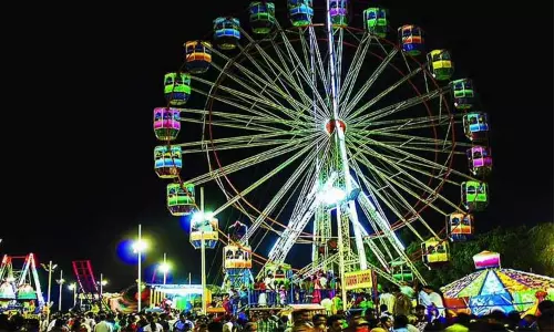 சென்னை தீவுத்திடலில் சுற்றுலா பொருட்காட்சி அடுத்த மாதம் தொடக்கம் சென்னை தீவுத்திடலில் சுற்றுலா பொருட்காட்சி அடுத்த மாதம் தொடக்கம்