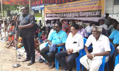 புதுப்பேட்டை அருகே  பட்டா வழங்க கோரி பொதுமக்கள் போராட்டம்
