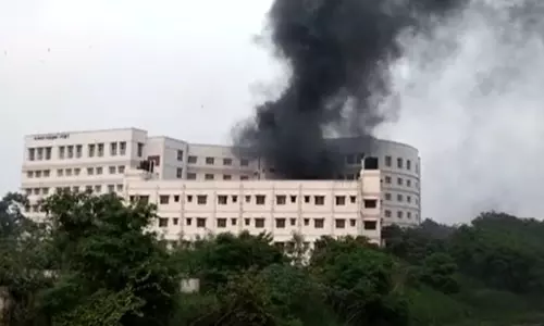 சென்னை மருத்துவக் கல்லூரி மாணவர் விடுதியில் தீ விபத்து...!