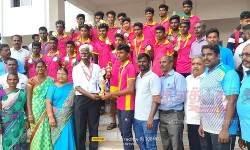 பள்ளி மாணவர்கள் சாதனை