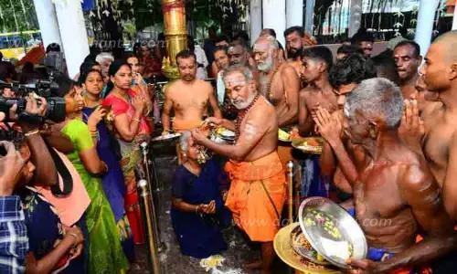 ரெகுநாதபுரம் ஸ்ரீவல்லபை அய்யப்பன் கோவிலில் மண்டல மகரவிளக்கு பூஜை தொடக்கம்