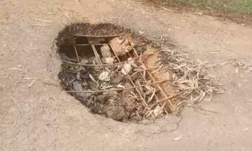 பாலம் உடைந்ததால் அரசு டவுன் பஸ் போக்குவரத்து நிறுத்தம்