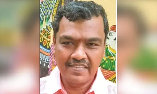 மோட்டார் சைக்கிள்-கார் மோதல்; அணு விஞ்ஞானி சாவு மோட்டார் சைக்கிள்-கார் மோதல்; அணு விஞ்ஞானி சாவு