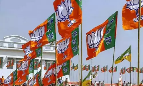 உ.பி. இடைத்தேர்தல்: பாஜக அனல் பறக்கும் பிரசாரம் - 40 நட்சத்திர பேச்சாளர்கள் அடங்கிய பட்டியல் வெளியீடு!