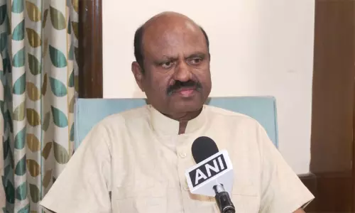 கவர்னரும், முதல்-மந்திரியும்  அரசியல் சட்டத்தின் வரம்பிற்குள் இருந்து கொண்டால் சிரமம் இருக்காது - ஆனந்த போஸ்