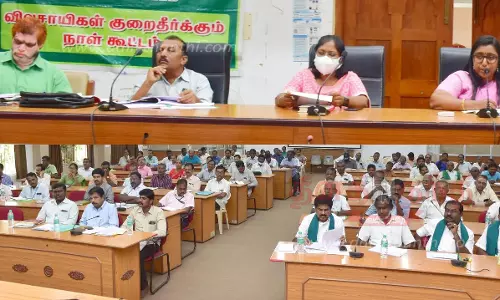 பயிர்கள் சேதமடைந்ததை இயற்கை பேரிடராக கருதி விவசாய கடன்களை வட்டியில்லா கடனாக மாற்ற வேண்டும் குறைதீர்க்கும் கூட்டத்தில் விவசாயிகள் கோரிக்கை பயிர்கள் சேதமடைந்ததை இயற்கை பேரிடராக கருதி விவசாய கடன்களை வட்டியில்லா கடனாக மாற்ற வேண்டும் குறைதீர்க்கும் கூட்டத்தில் விவசாயிகள் கோரிக்கை