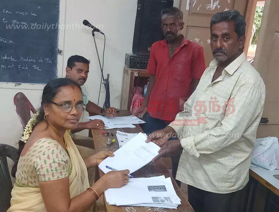 வாக்காளர் பட்டியல் திருத்தப்பணி சிறப்பு முகாம்