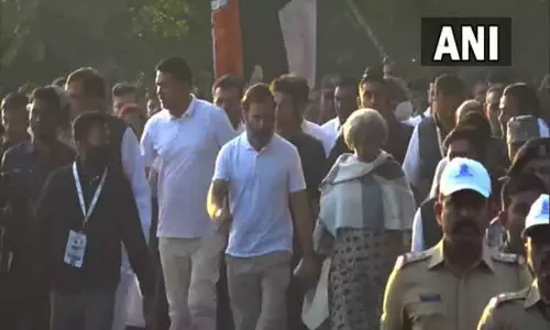 பழங்குடியினர் நலனுக்காக உருவாக்கப்பட்ட சட்டங்களை மத்திய அரசு பலவீனப்படுத்துகிறது - ராகுல் காந்தி குற்றச்சாட்டு