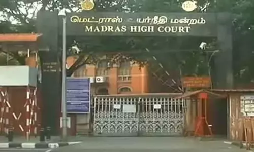 24 மணி நேரம் மூடப்பட்ட சென்னை ஐகோர்ட்டின் கதவுகள்... ஆண்டுதோறும் நடக்கும் சம்பிரதாயம்!