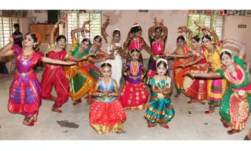 அரசு இசைப்பள்ளியில் கலைப்போட்டிகள்